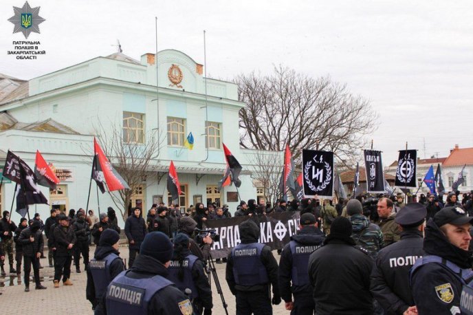 Як в Ужгороді проходив Марш Слави Героїв – 01