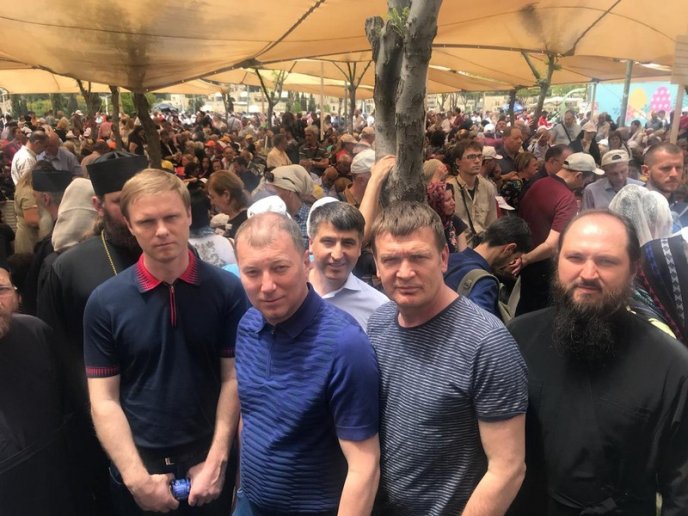 В Ужгород сьогодні привезуть Благодатний вогонь – 03