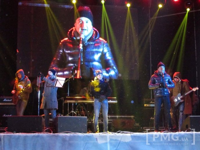 У Мукачеві офіційно відкрили фестиваль "Червене вино-2017" – 02