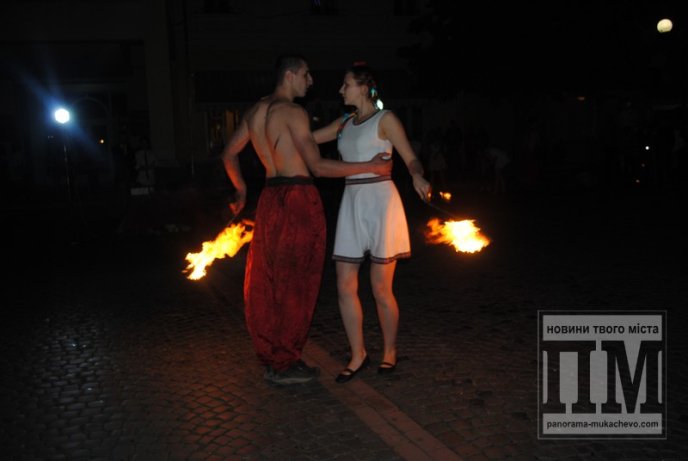 Театр вогню "Dragonfly" вже вдруге виступив у Мукачеві (ФОТОРЕПОРТАЖ) – 13