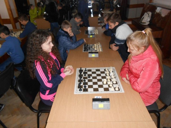 У Рахові пройшов міжрайонний дитячий турнір із шахів – 07