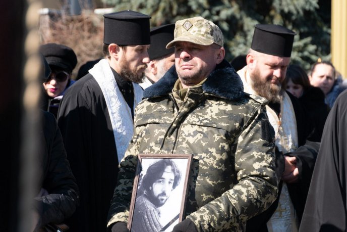 Сьогодні в Ужгороді поховали двох захисників України – 01