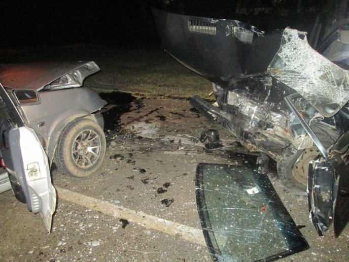 Нові деталі масштабної нічної ДТП в Ужгороді: троє людей в лікарні – 03