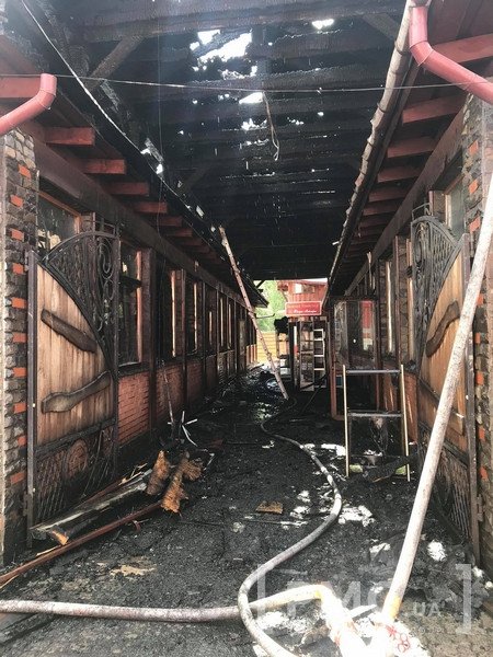 Пожежа у Мукачеві: горів торговий провулок по вулиці Духновича – 04