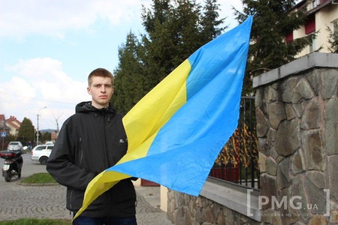 Мукачівські активісти пікетували місцеву прокуратуру – 03