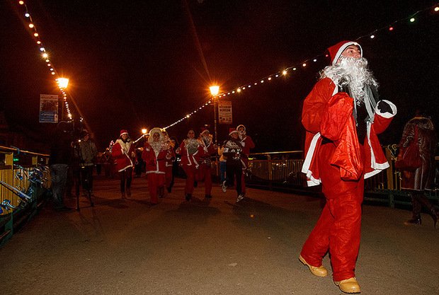 Декілька десятків Миколаїв вчора ввечері в обласному центрі створювали святкову та незабутню атмосферу (ФОТО) – 07
