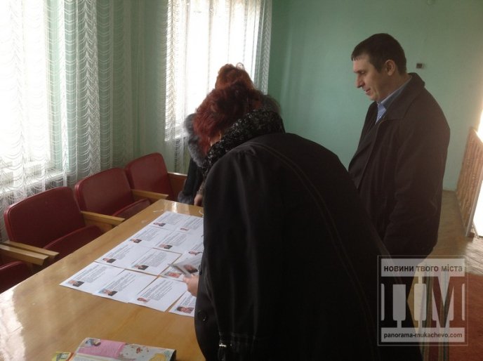 В Обаві інформаційні матеріали про кандидатів забули вивісити на дільниці (ДОДАНО ФОТО) – 03
