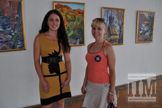 У Мукачеві відкрилась виставка картин подружжя Антонієвих (ФОТО) – 01