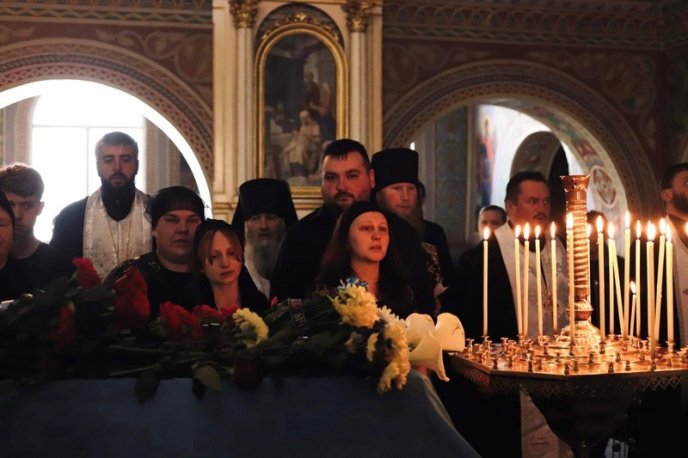 В Мукачеві попрощалися з полеглим на війні Героєм  – 03