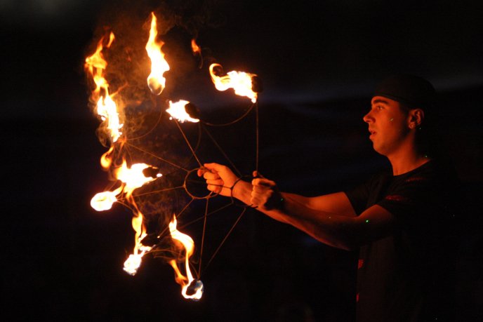 До Мукачева завітає цирк на воді "Рів’єра" – 05 До Мукачева завітає цирк на воді "Рів’єра" – 05