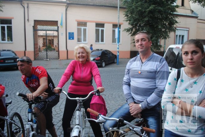 Велолюбителі Мукачева "прокатались" історичними місцями міста (ФОТО) – 36
