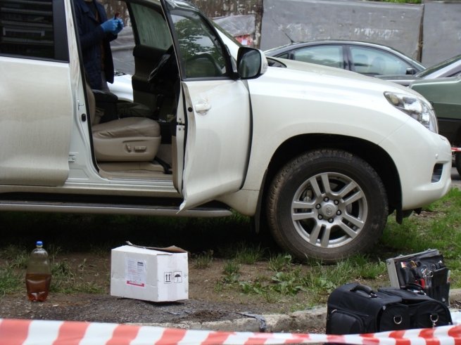 В Ужгороді намагалися спалити джип одному з провідних діячів ромської громади Ужгорода (ФОТО) – 02