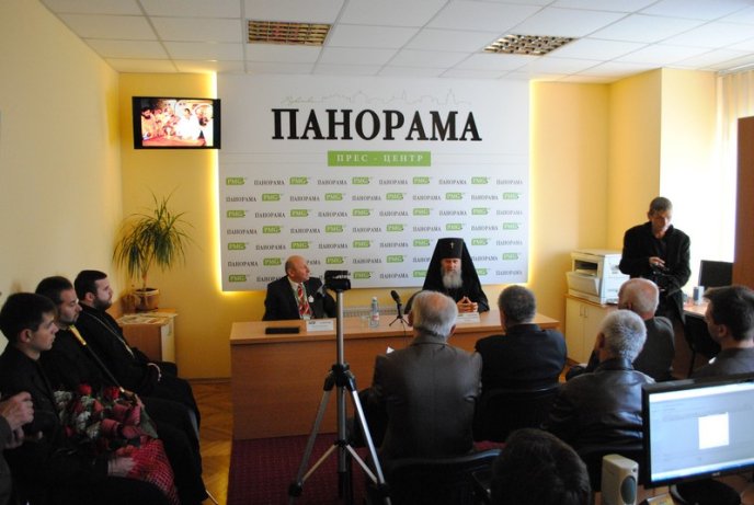 Владика Феодор освятив нововідкритий прес-центр у Мукачеві (ФОТО, ВІДЕО, ОНОВЛЕНО) – 14