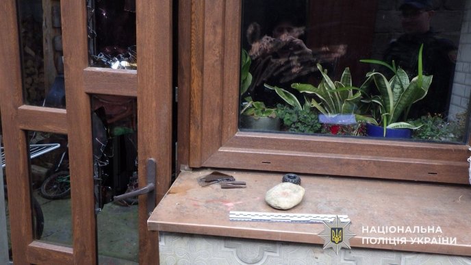 Вкрав понад 100 тисяч гривень та ювелірні вироби: в області скоїли злочин – 04