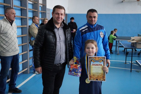 У Тячеві до Дня Святого Миколая провели турнір з настільного тенісу – 06