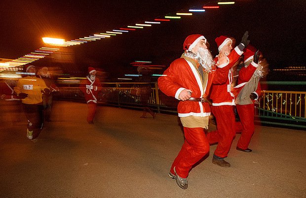Декілька десятків Миколаїв вчора ввечері в обласному центрі створювали святкову та незабутню атмосферу (ФОТО) – 09