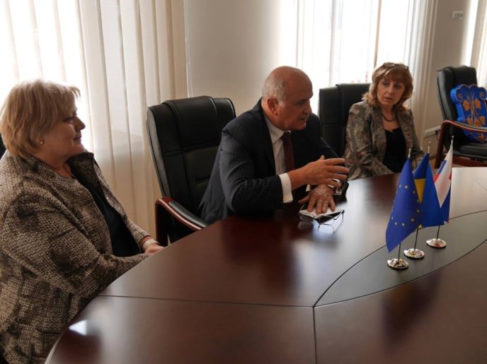 Мер Ужгорода Богдан Андріїв зустрівся з Генконсулом Словаччини в Ужгороді – 03