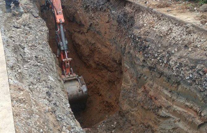 У провулку Соляному в Ужгороді наслідки аварії ліквідують за три дні – 04