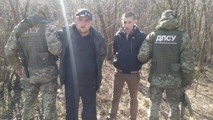 15 чоловіків намагались незаконно перетнути кордон – 04