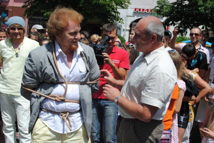 Брати Сафронови показали фокус для заступника мера Мукачева (ФОТО,ВІДЕО) – 04