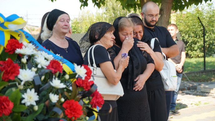 У Мукачеві поховали 34-річного військового – 02