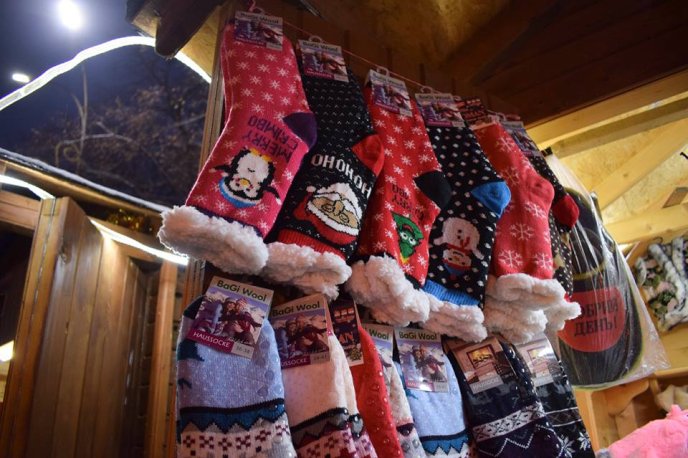 В Ужгороді починає працювати новорічно-різдвяний ярмарок – 09