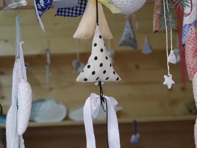 В Ужгороді розпочався новорічно-різдвяний ярмарок – 23