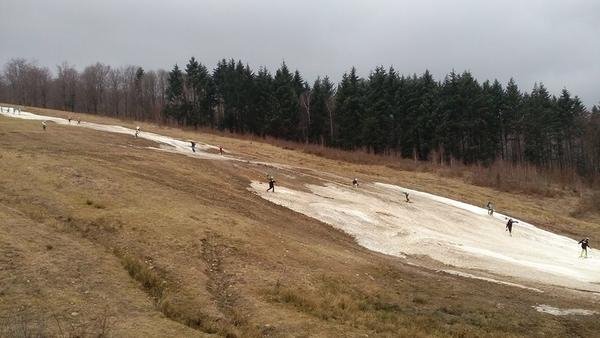 В Україні здійнявся скандал навколо організації чемпіонату України з лижного спорту, який проходив на Закарпатті – 06