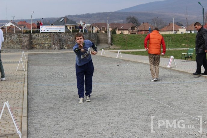 У Мукачівському Парку Перемоги відбувся турнір з петанку пам’яті Володимира Гвоздьо – 07 У Мукачівському Парку Перемоги відбувся турнір з петанку пам’яті Володимира Гвоздьо – 07