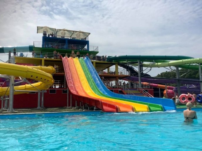 Сьогодні відкрився перший закарпатський аквапарк "Косино" – 03