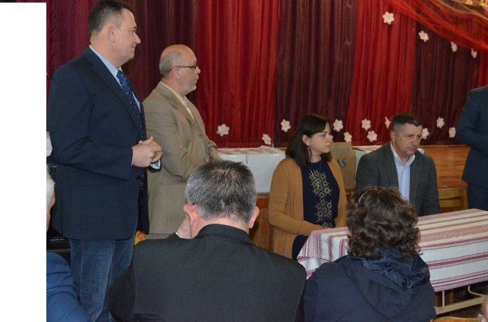 Мукачівська ЗОШ №6 отримала підручники з Чехії – 05