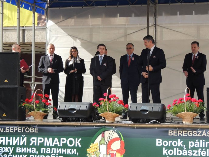 У Берегові розпочався перший весняний ярмарок – 11