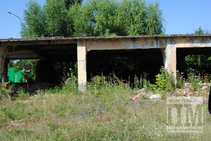 Маленька Прип’ять по сусідству зі школою та багатоквартирним масивом (ФОТО) – 01