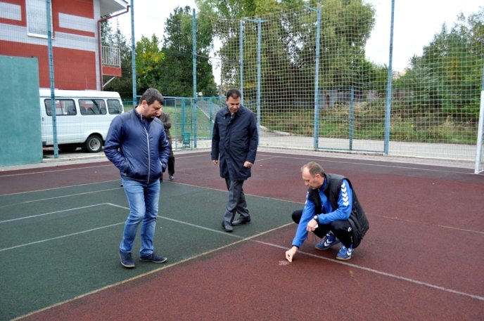 Голова облради висловив своє незадоволення станом ужгородського спорткомплексу "Юність" – 06