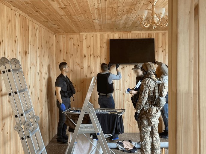 Затримано закарпатця, який хотів перепродати дитину в ЄС за 25 тисяч доларів – 04 Затримано закарпатця, який хотів перепродати дитину в ЄС за 25 тисяч доларів – 04