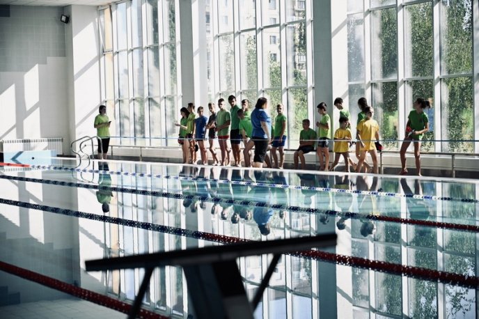 В Ужгороді відкрили найбільший модернізований шкільний басейн – 02