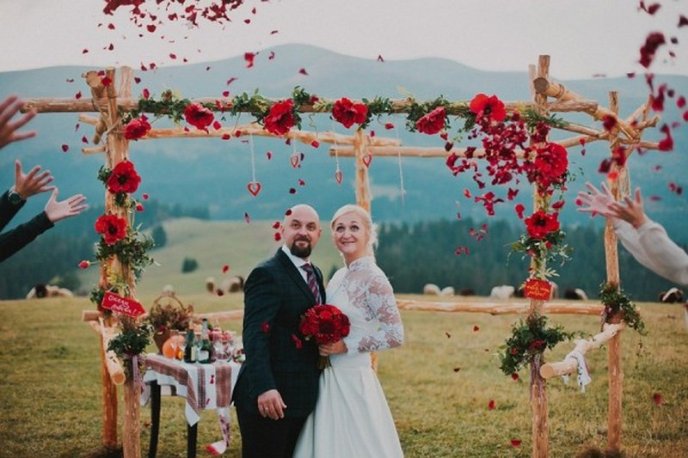 Неймовірне весілля пари з Росії у Карпатах (ФОТО) – 02