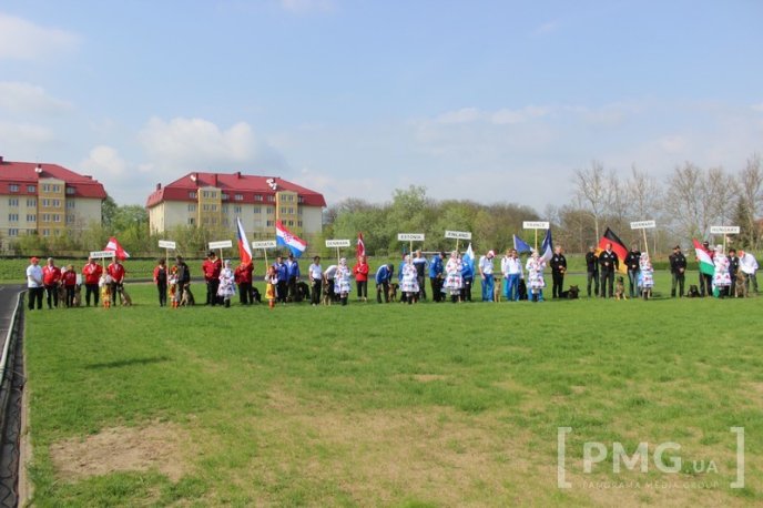 Збірна Франції перемогла на чемпіонаті світу зі слідової роботи службових собак – 45