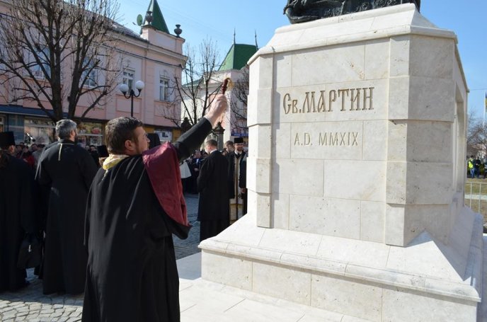 У Мукачеві урочисто відкрили пам’ятник Святому Мартину – 13