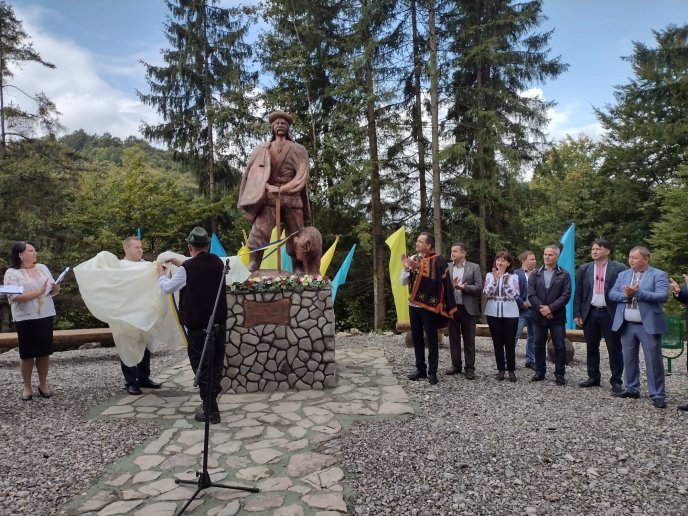 В урочищі Ділок відбулося відкриття пам’ятника вівчарю – 03