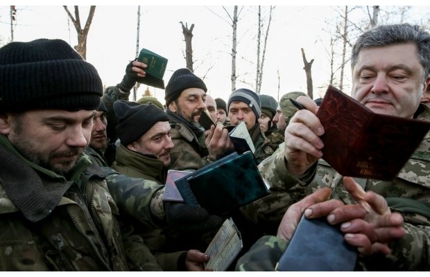 У Артемівську Президент Порошенко відвідав бійців 128-ої бригади (ФОТО, ВІДЕО) – 07