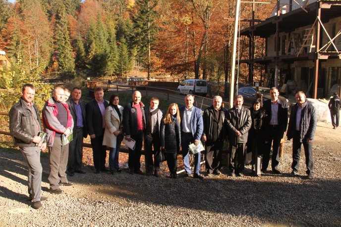 У Карпатах планують побудувати дорогу між двома гірськолижними центрами – 04