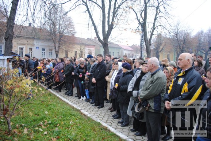 Громада Мукачева пом’янула жертв Голодомору (ФОТОРЕПОРТАЖ) – 08