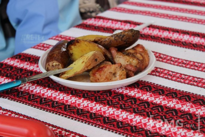 У Мукачеві розпочався фестиваль "Огинь і мнясо" – 07 У Мукачеві розпочався фестиваль "Огинь і мнясо" – 07