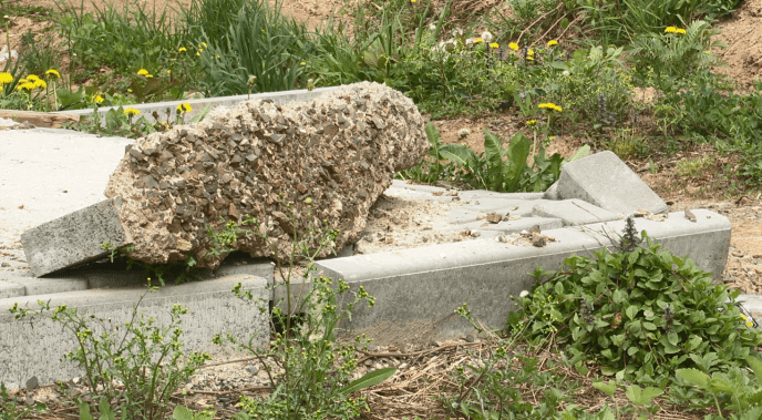 Ні грошей, ні парку: розпочата позаминулого року реконструкція парку у Мукачеві досі не завершена – 02