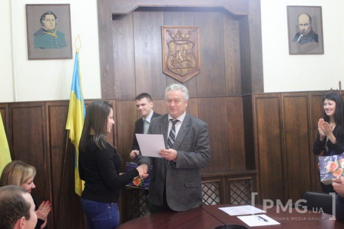 Мукачівських волонтерів відзначили подяками – 04