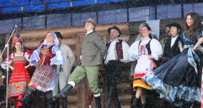 До Ужгорода з’їхалися колядники з різних куточків Закарпаття (ФОТО) – 05