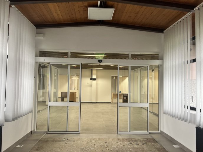 З минулого в майбутнє: як на Закарпатті зі старої споруди зробили сучасний медзаклад – 10