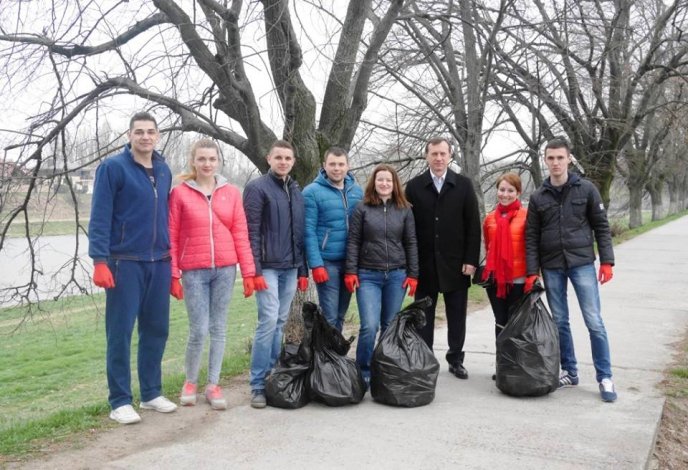 В Ужгороді відбувся загальноміський суботник – 13