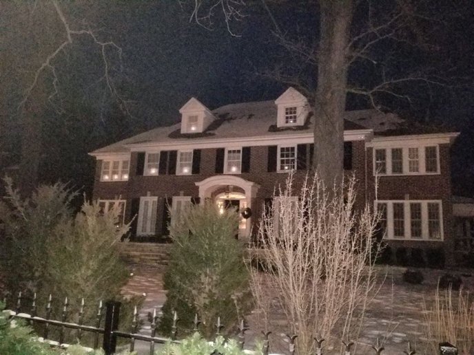 Закарпатець показав, як зараз виглядає будинок з різдвяного фільму «Сам удома» – 01